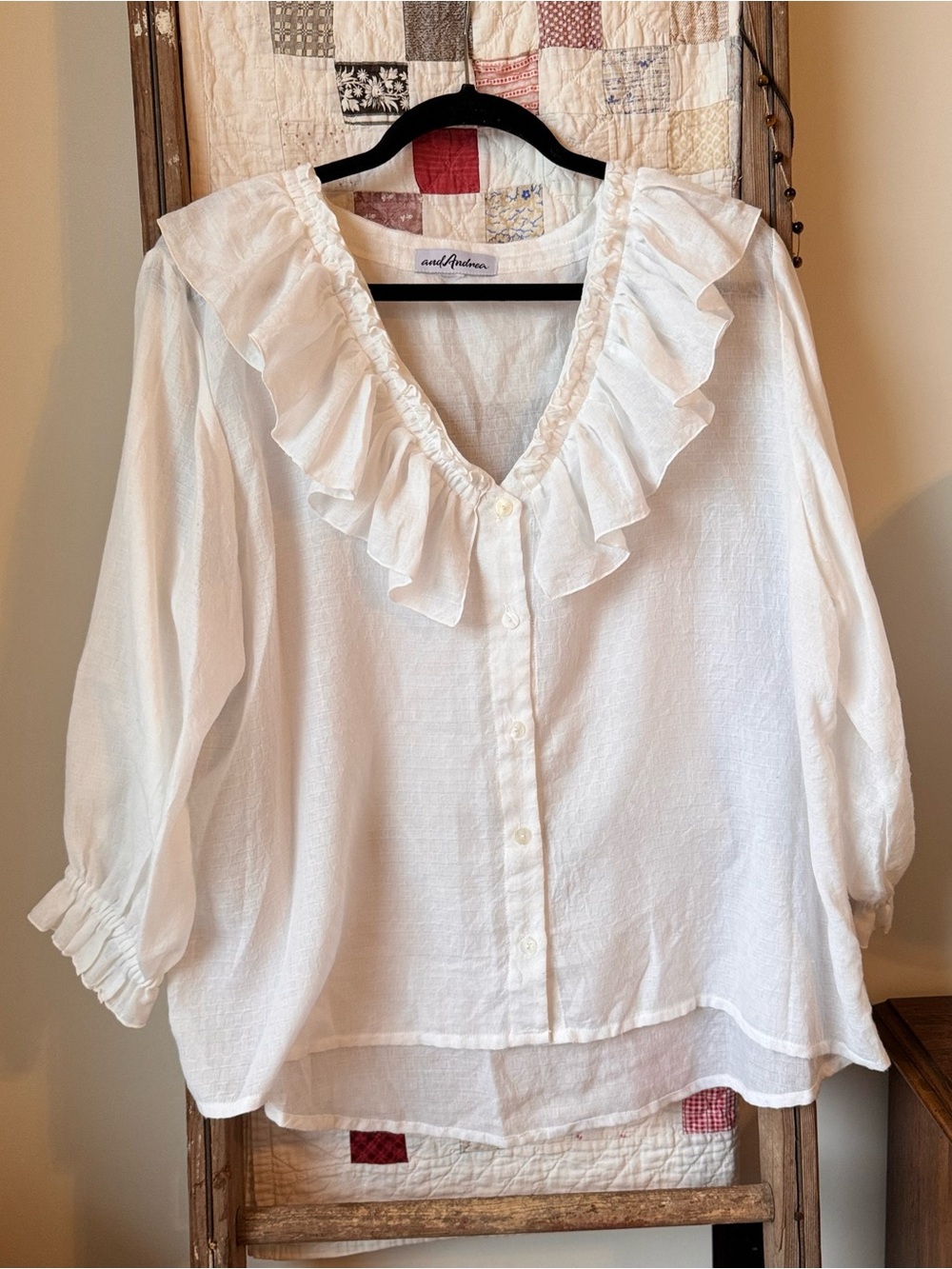 Madewell White Ruffled V-Neck Button Front Blouse